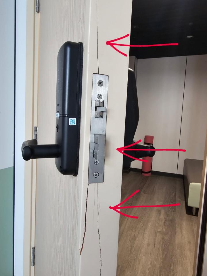 房門安裝工作照片 房門安裝工作照片