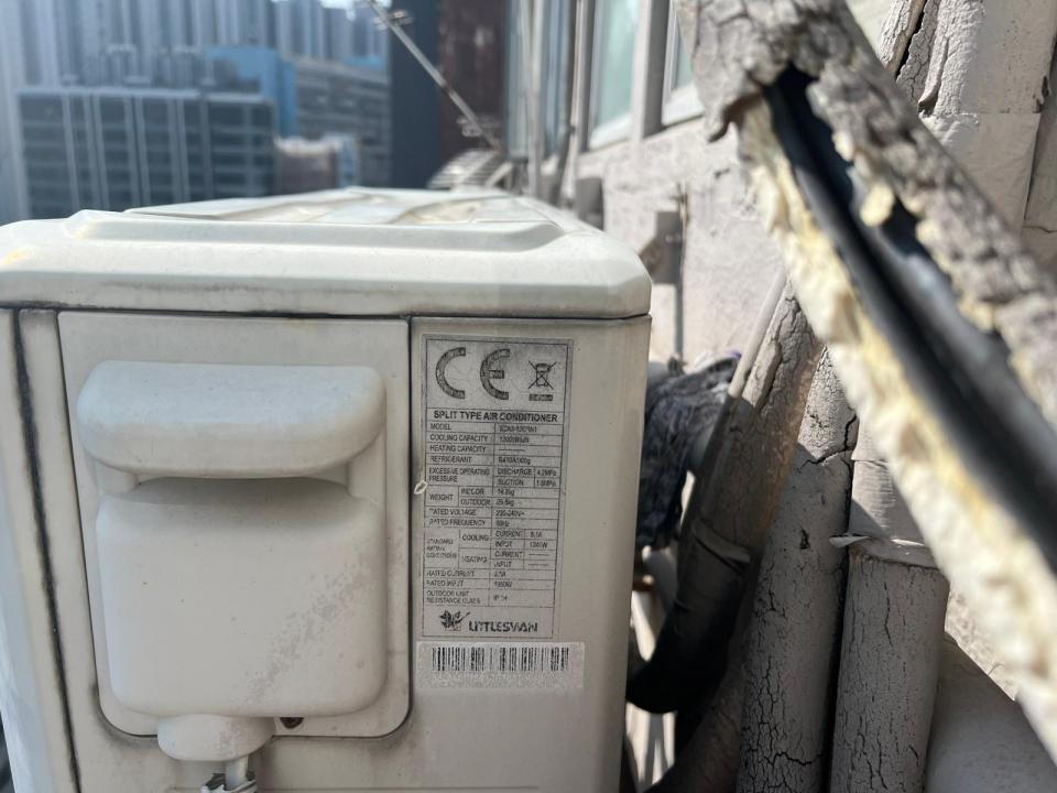 冷氣維修工作照片