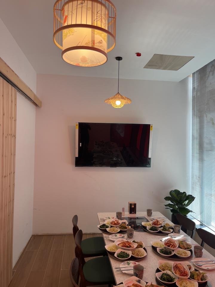 牆紙工程工作照片 牆紙工程工作照片