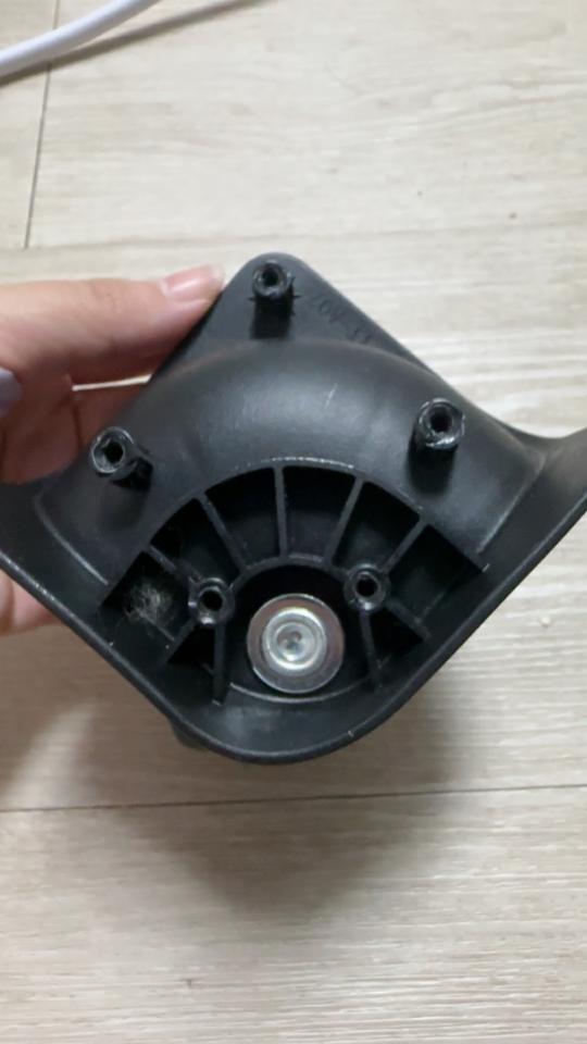 行李箱維修工作照片