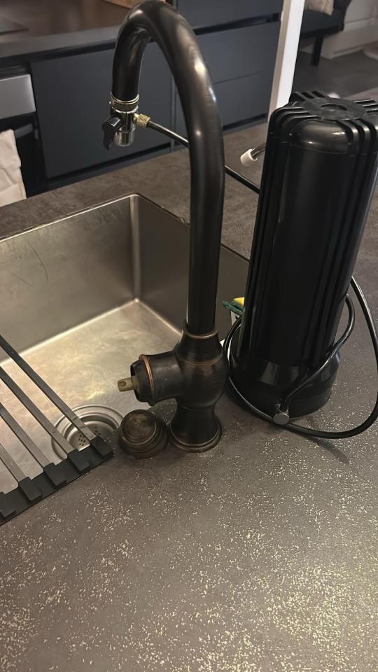 水龍頭安裝工作照片 水龍頭安裝工作照片