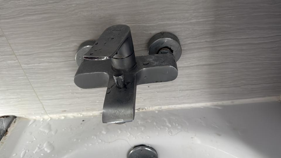 水龍頭安裝工作照片 水龍頭安裝工作照片