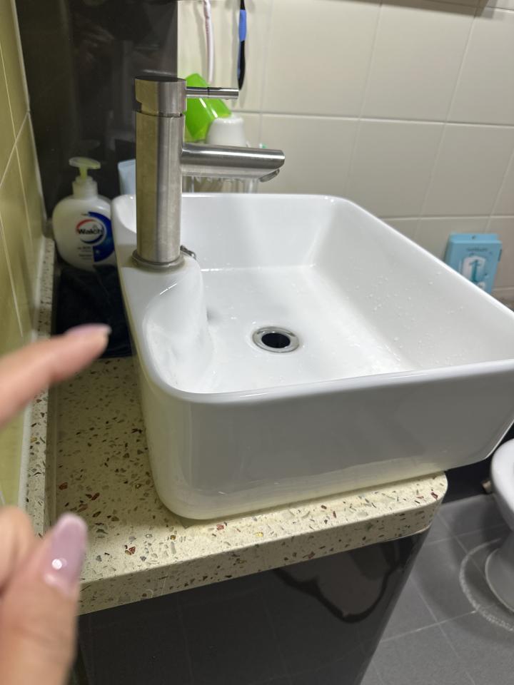 洗手盆安裝工作照片 洗手盆安裝工作照片