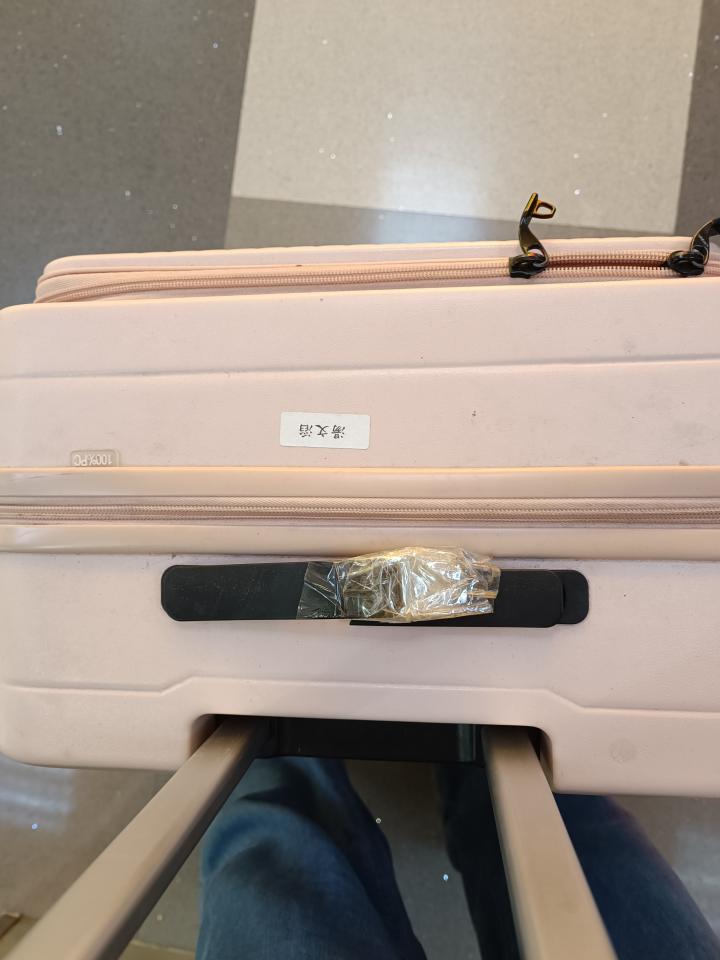 行李箱維修工作照片 行李箱維修工作照片