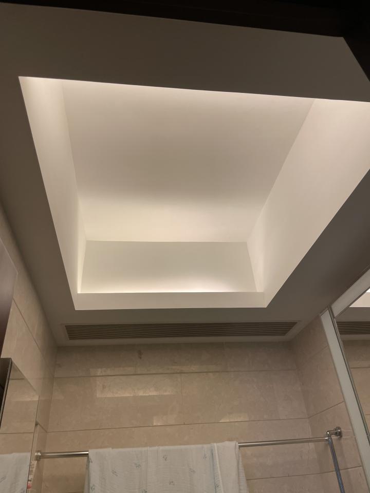 浴室寶安裝工作照片