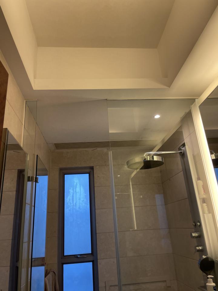 浴室寶安裝工作照片