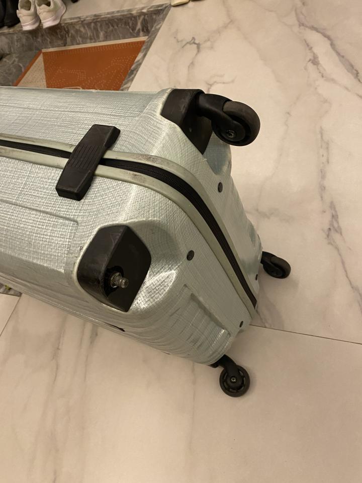 行李箱維修工作照片