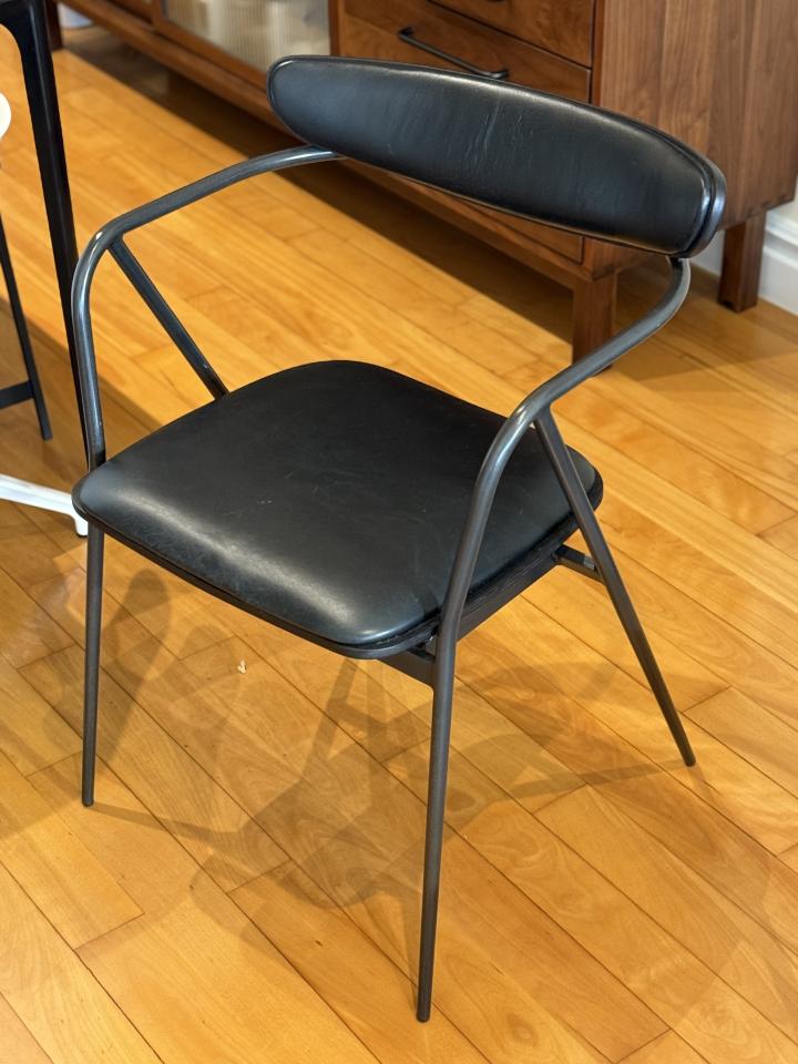 傢俬維修工作照片 傢俬維修工作照片