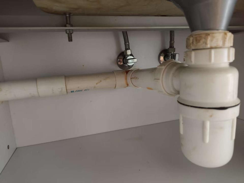 水龍頭安裝工作照片