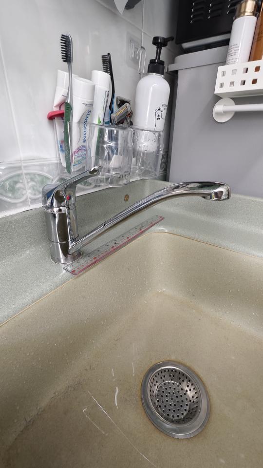 水龍頭安裝工作照片