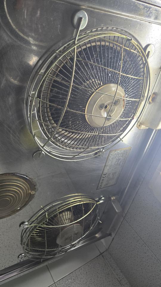 抽油煙機清洗工作照片