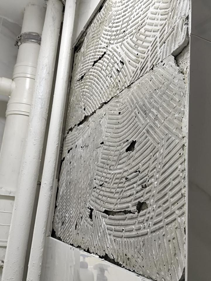 磁磚維修工作照片