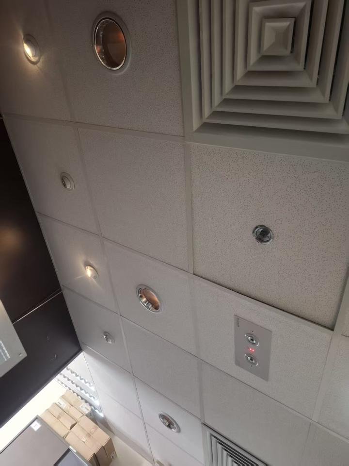 Lighting MaintenanceJob photo