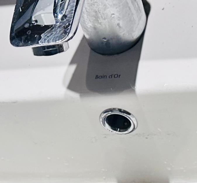 廚房鋅盤安裝工作照片