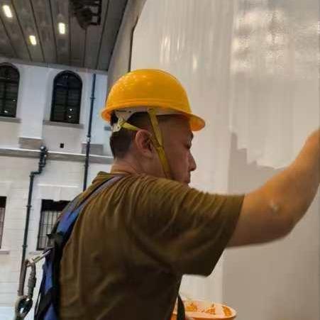 提供清拆工程價目表服務的專家Eric