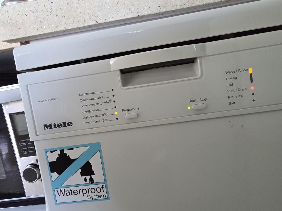 電器維修工作照片