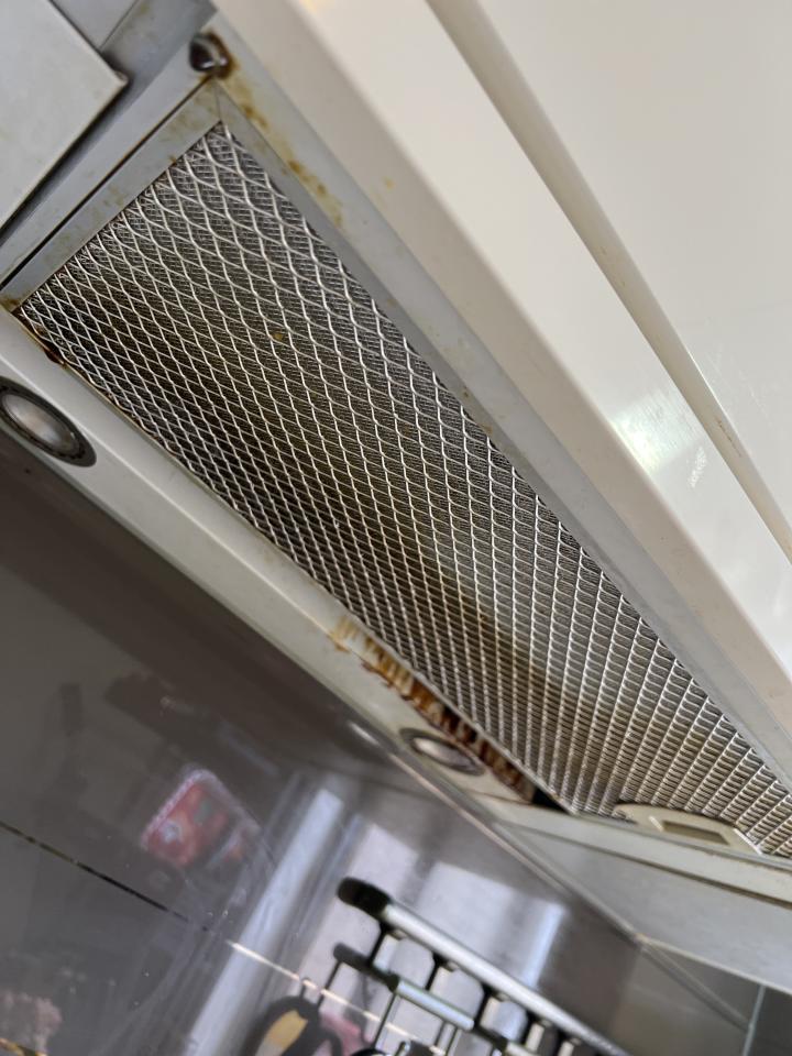 抽油煙機清洗工作照片