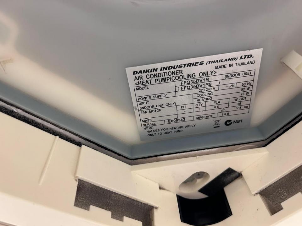 冷氣安裝工作照片