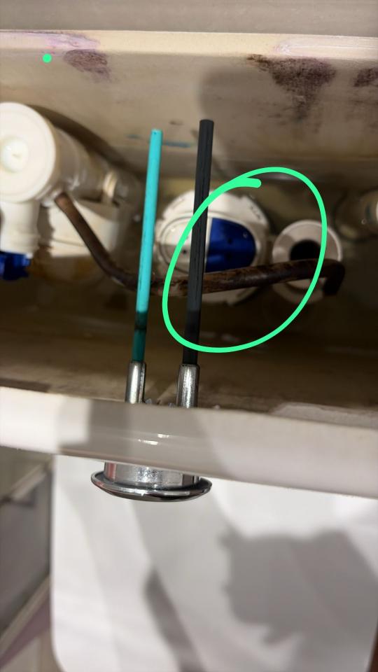 馬桶安裝工作照片