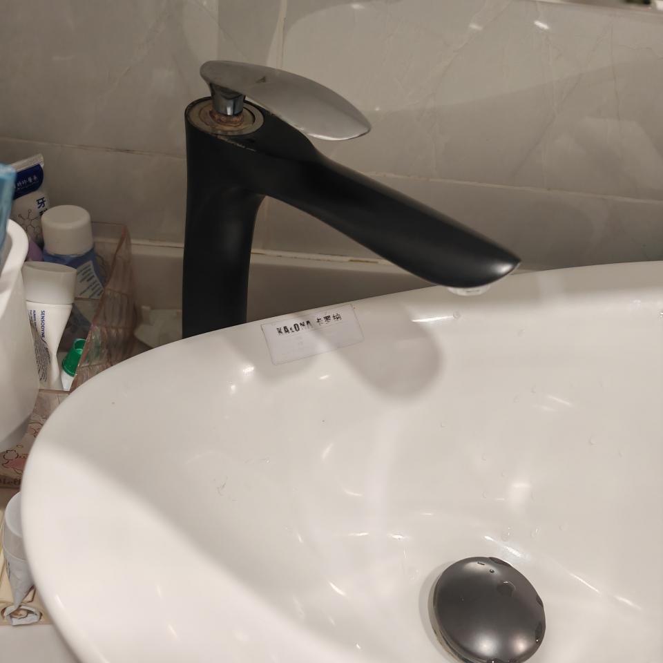 水龍頭安裝工作照片