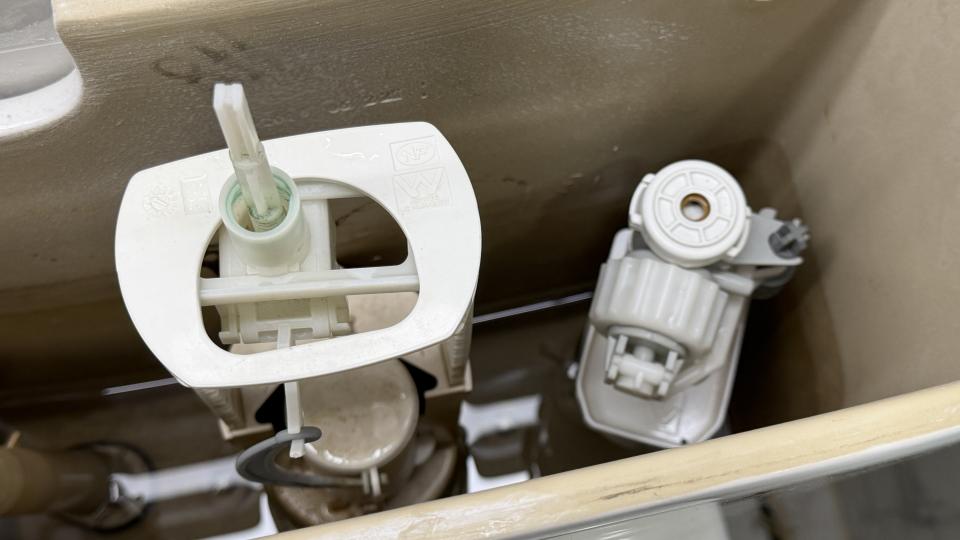 馬桶安裝工作照片