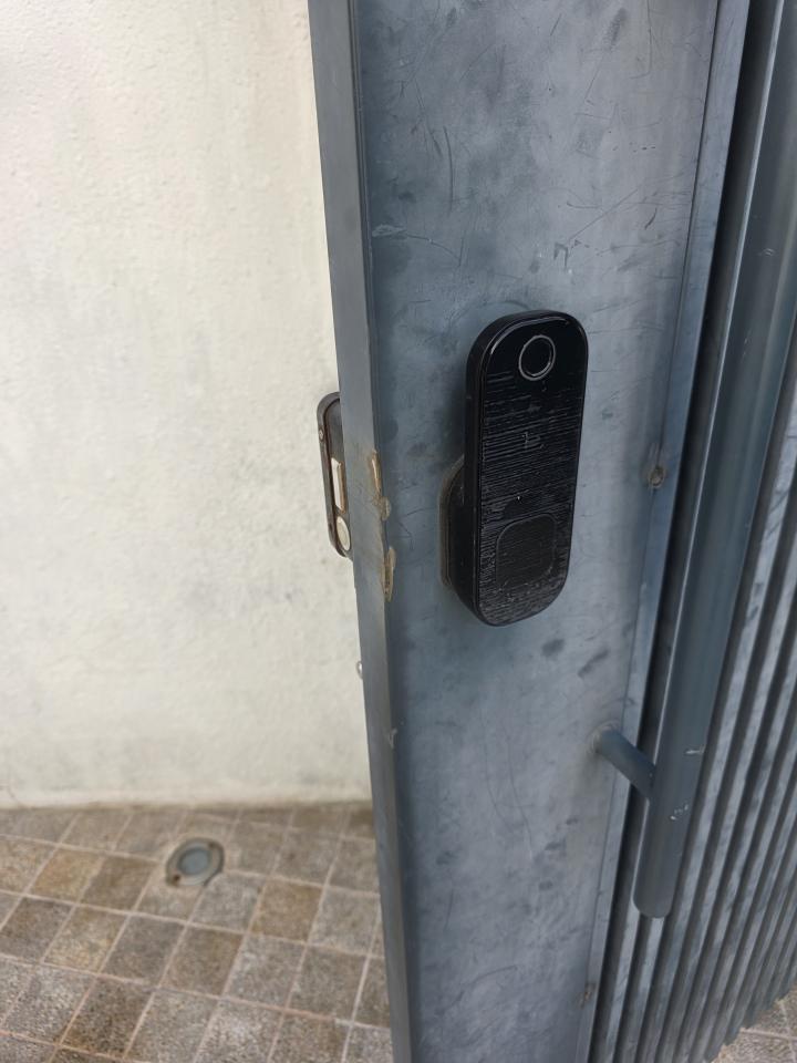 Iron DoorJob photo