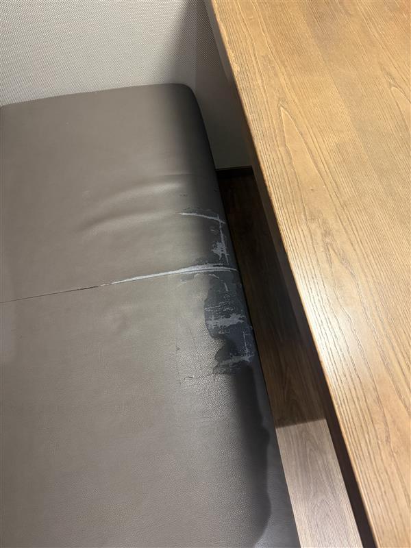 Furniture Repairjob photo