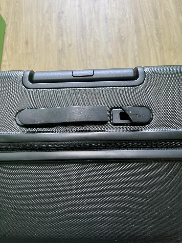 Luggage RepairJob photo