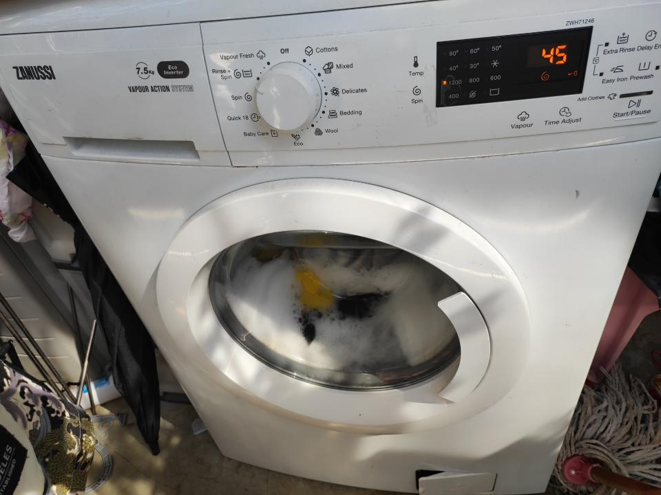 洗衣機清洗工作照片