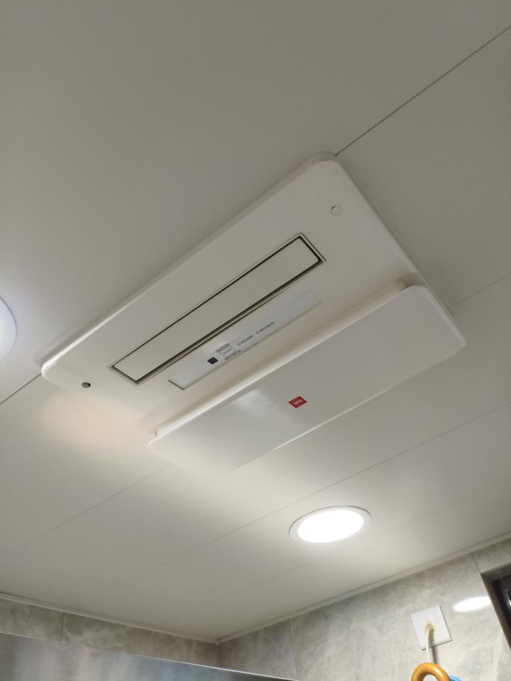 浴室寶安裝工作照片