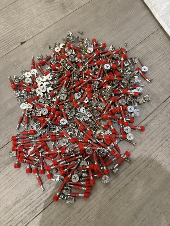 淘寶傢俬安裝工作照片