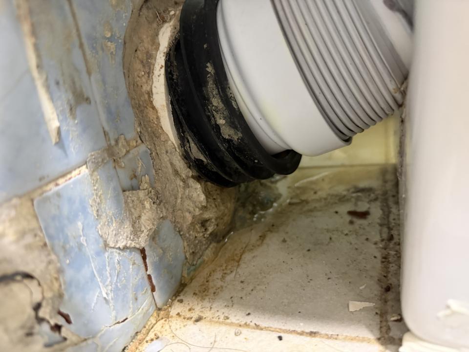 馬桶安裝工作照片