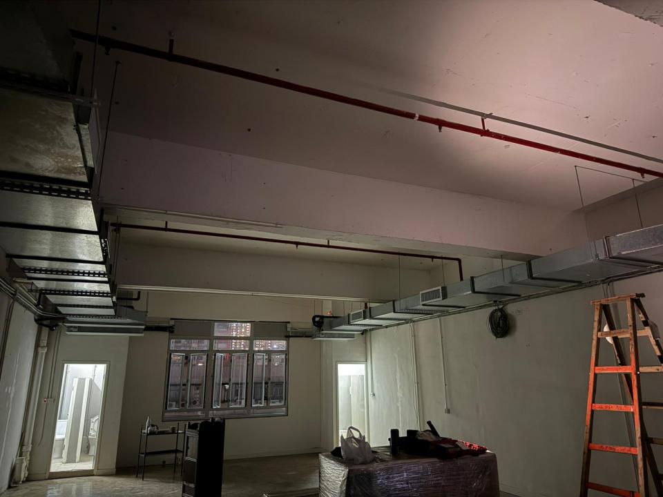 燈飾安裝工作照片