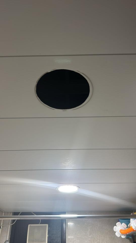 燈飾維修工作照片