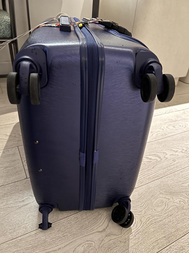 Luggage RepairJob photo