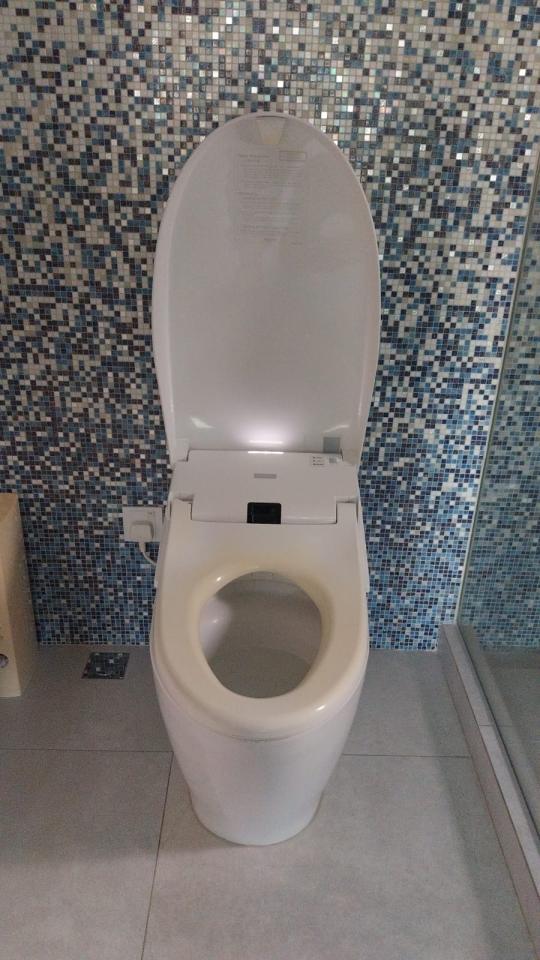 馬桶安裝工作照片