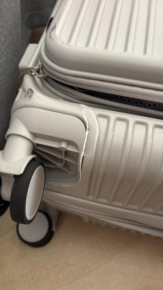 Luggage RepairJob photo