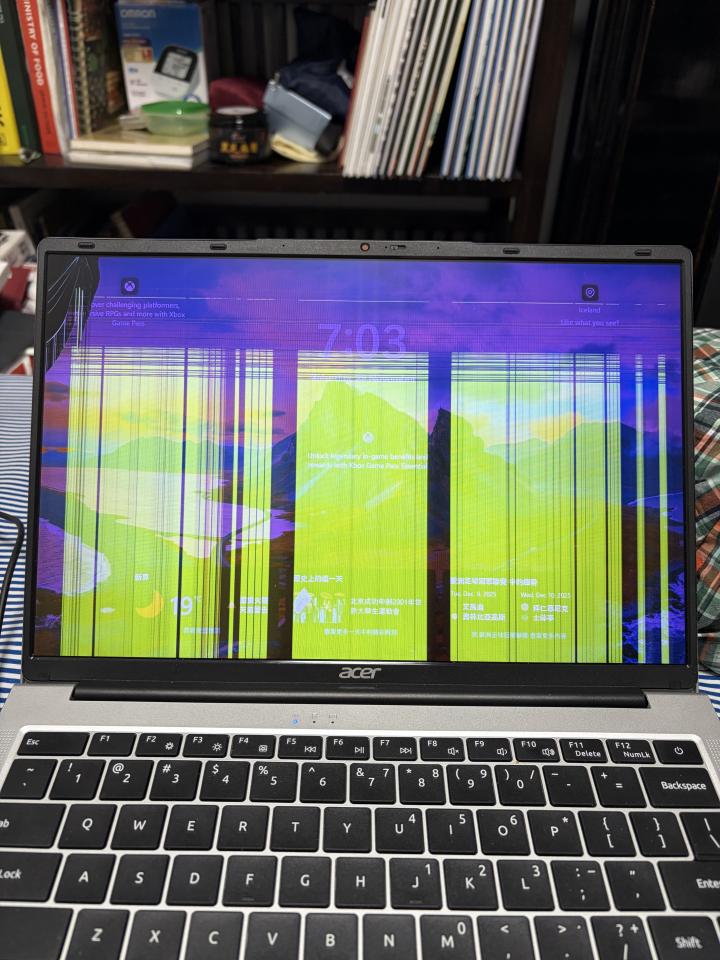 電腦維修工作照片