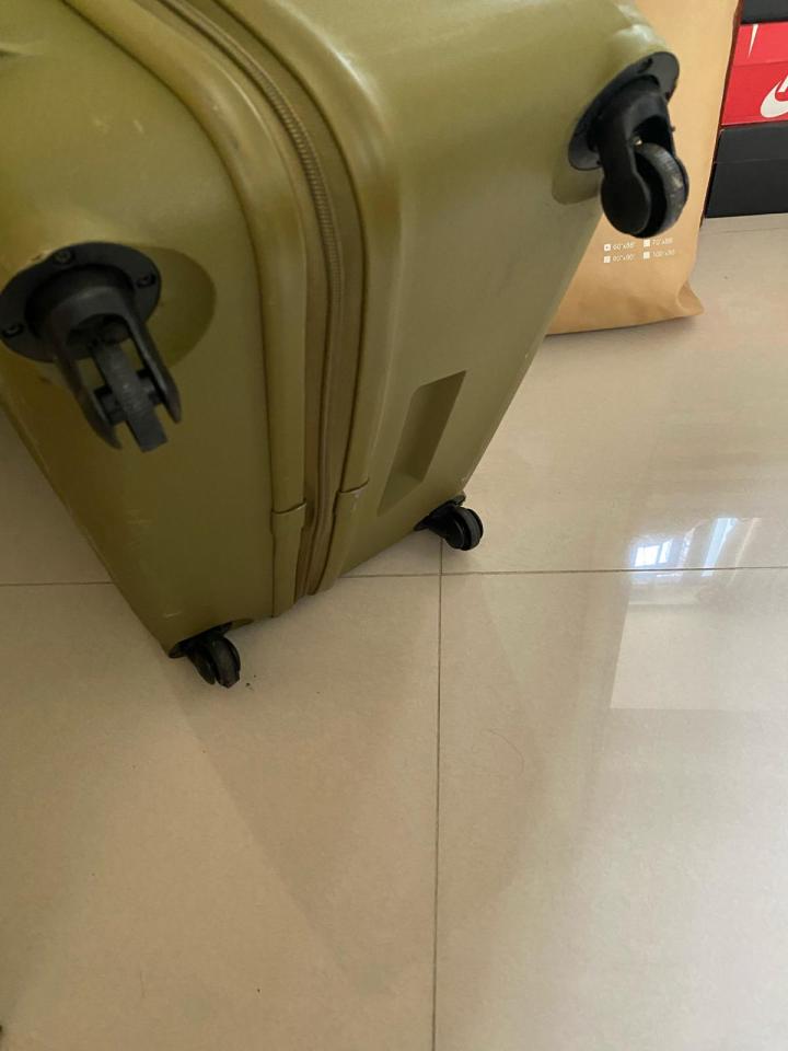 Luggage RepairJob photo