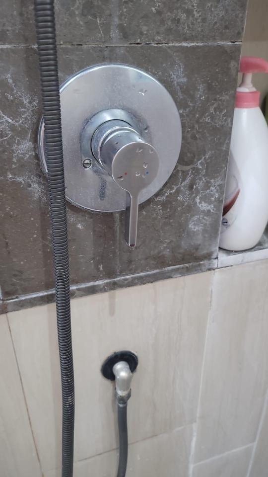 水龍頭安裝工作照片