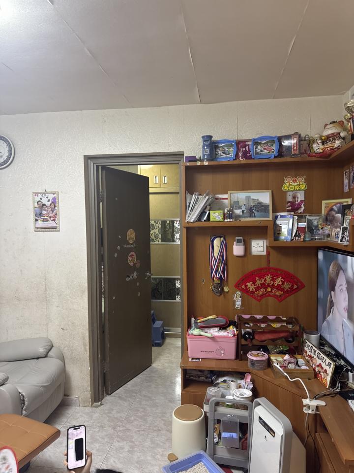 牆紙工程工作照片