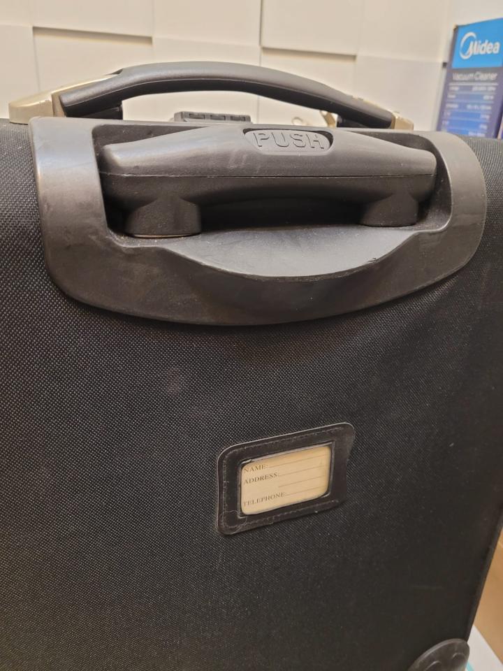 行李箱維修工作照片