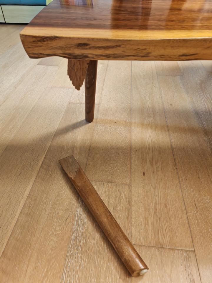 Furniture RepairJob photo