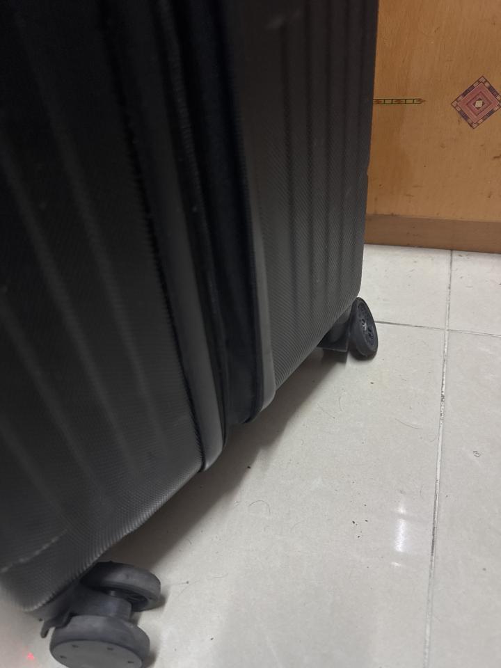 Luggage RepairJob photo