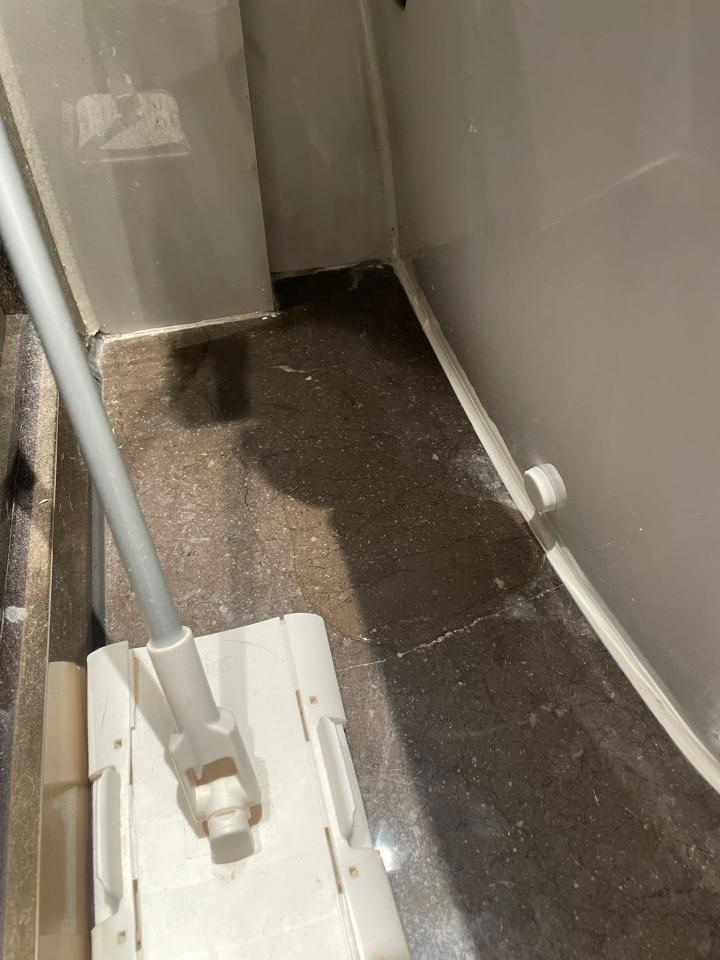 馬桶安裝工作照片