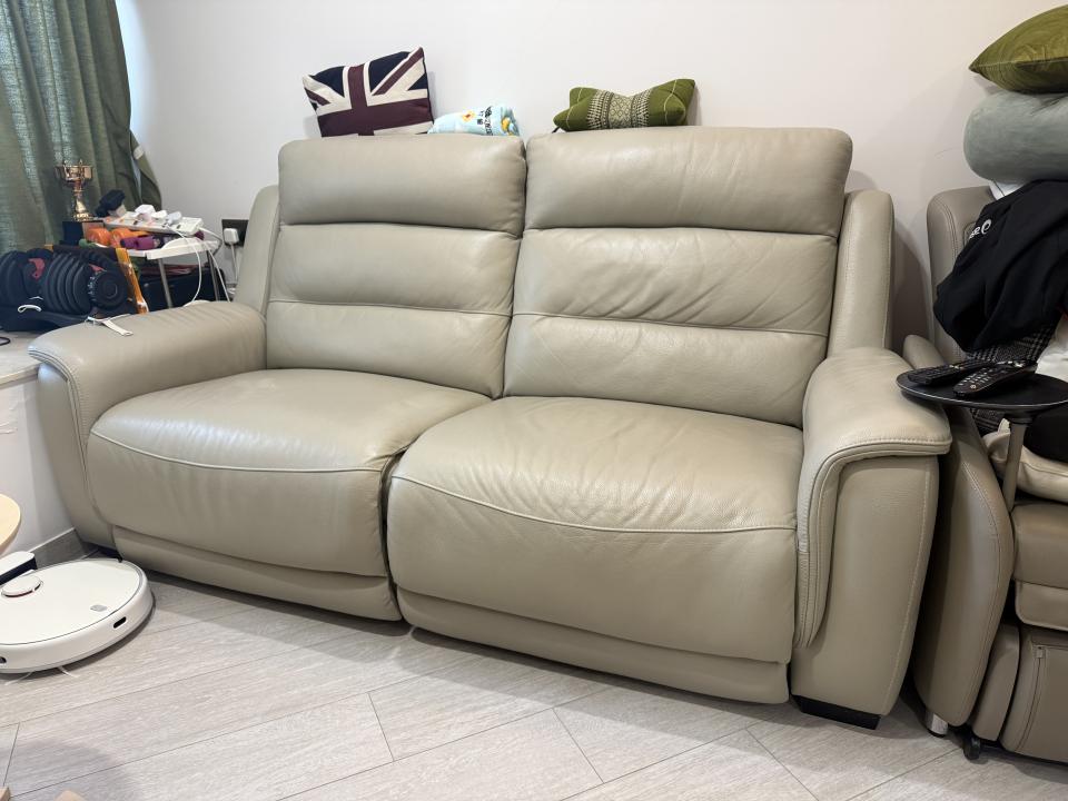 傢俬維修工作照片