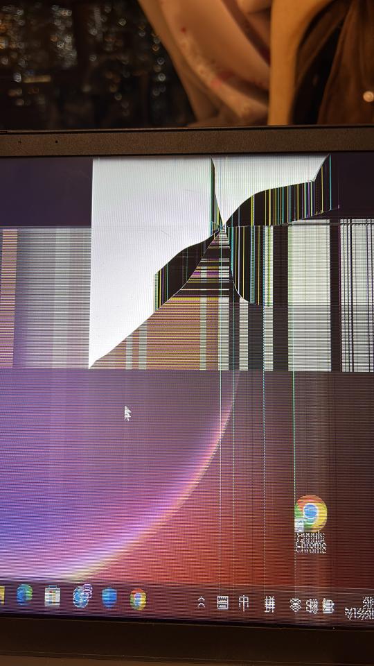 電腦維修工作照片