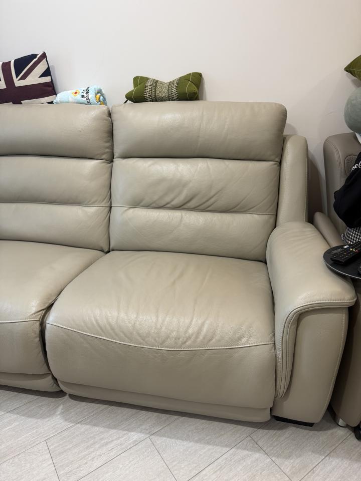 傢俬維修工作照片