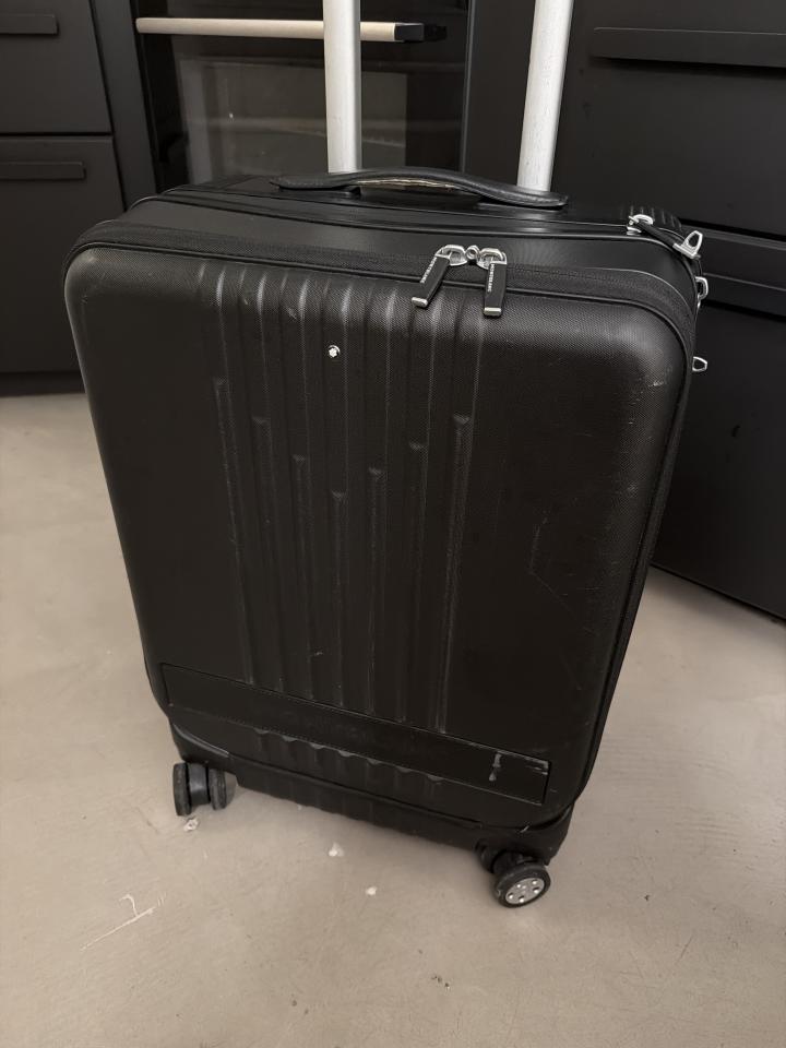 行李箱維修工作照片