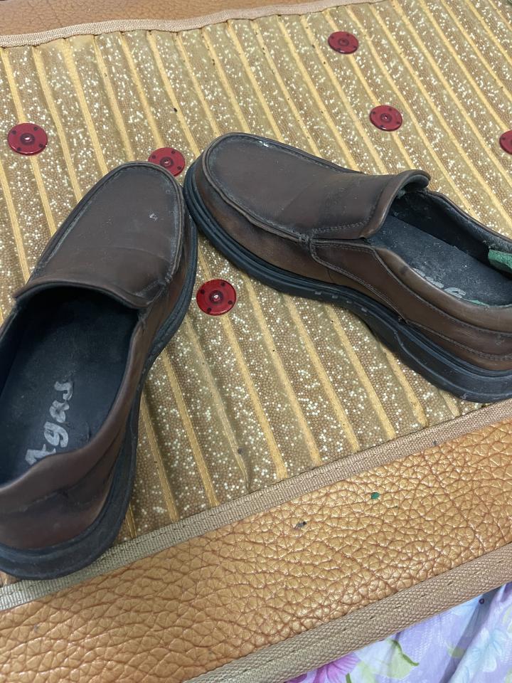 Shoe Cleaning & RepairingJob photo